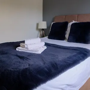 Spacious Georgian 3bedroom Apartment- 10 Minute Walk To The River Avon, Baths And Abbey Apartment